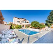 Stunning apartment in Medulin with Outdoor swimming pool and WiFi