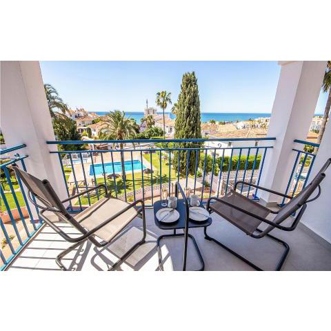 Stunning Apartment In Riviera Del Sol With 2 Bedrooms, Heated Swimming Pool And Swimming Pool