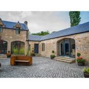 Stunning Edinburgh 1820s stables converted studio