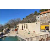 Stunning home in La Roque-sur-Pernes with Outdoor swimming pool, WiFi and 5 Bedrooms