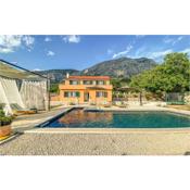 Stunning home in Vrgorac with Outdoor swimming pool, WiFi and 3 Bedrooms