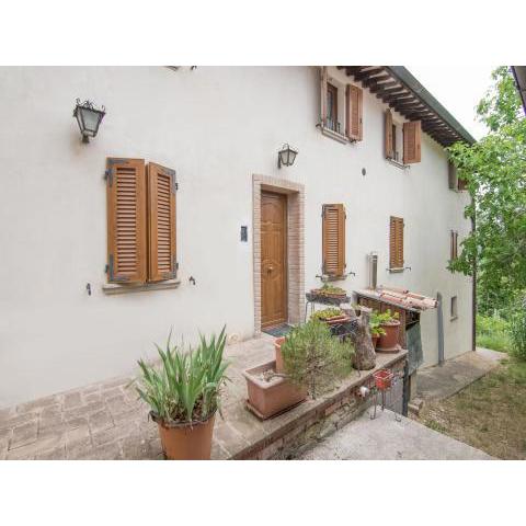 Sunny Apartment in Assisi with Garden and Terrace