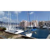 Terrasse sur la mer