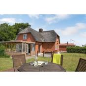 Thatched Holiday Home in Struer, Jutland with a view