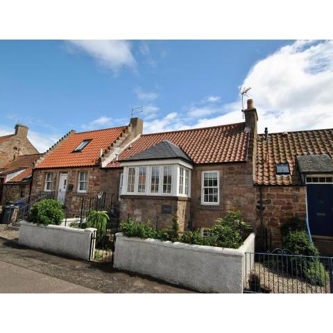 The Old Stables- charming cottage Crail