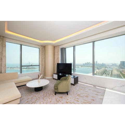 The Palm Tower Corner 1 Bedroom Dubai