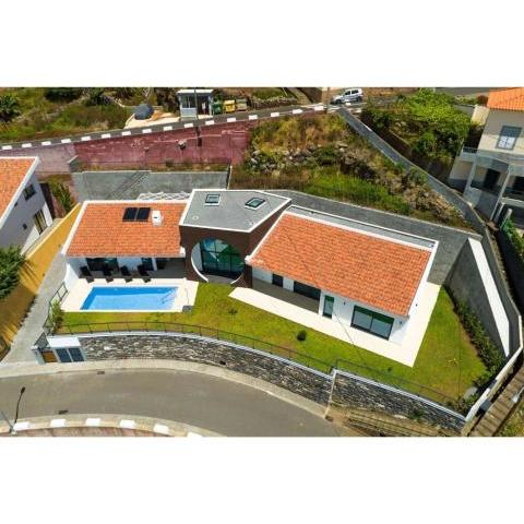 The pool house in Ponta de Sol