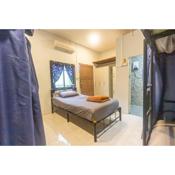 The Travelers Friend En Suite dorm room AC