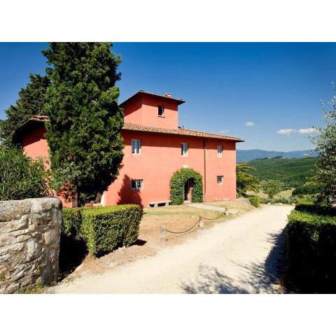 This beautiful apartment in a small Tuscan house