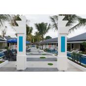 Tuana Hotels Brook Pool Access