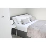 Twelve Thirty Serviced Apartments - 1 Croydon