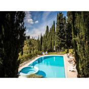 Typical Tuscan flat with swimming pool and air conditioning