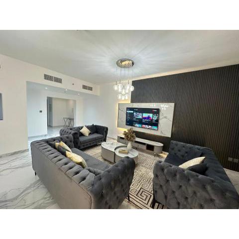 ULTIMATESTAY - Luxurious 4BR in Jumeirah Lake Towers close to JBR