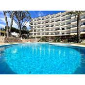 Vilamoura Palm Tree With Pool by Homing