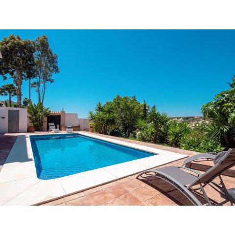 Villa 5 beds with private pool near Estepona - 5007