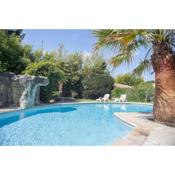Villa climatisée, piscine privée, cuisine d'été