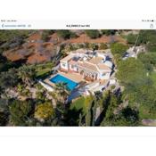 Villa Lucie vue mer avec piscine privée en Algarve..