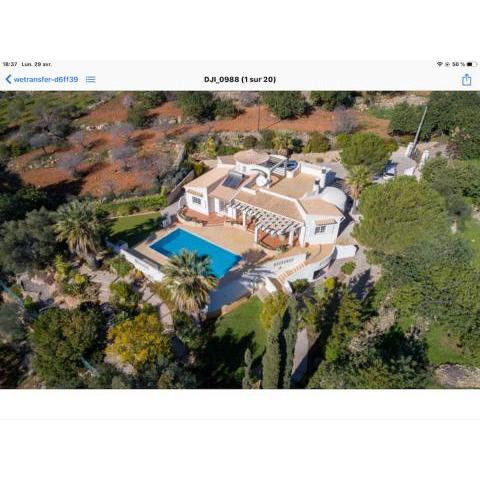 Villa Lucie vue mer avec piscine privée en Algarve..