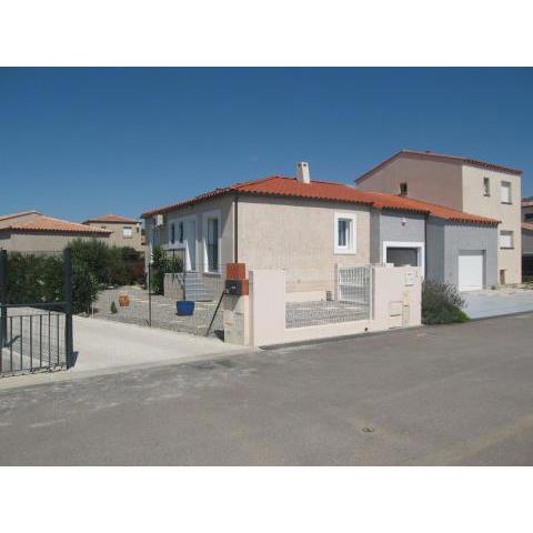 Villa Saint-Cyprien, 4 pièces, 6 personnes - FR-1-106-40