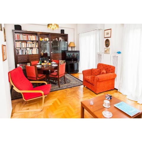 Vintage Apartment in Downtown Athens!
