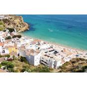 Vista Mar: Lovely apartment with seaview just steps away from the beach in Burgau