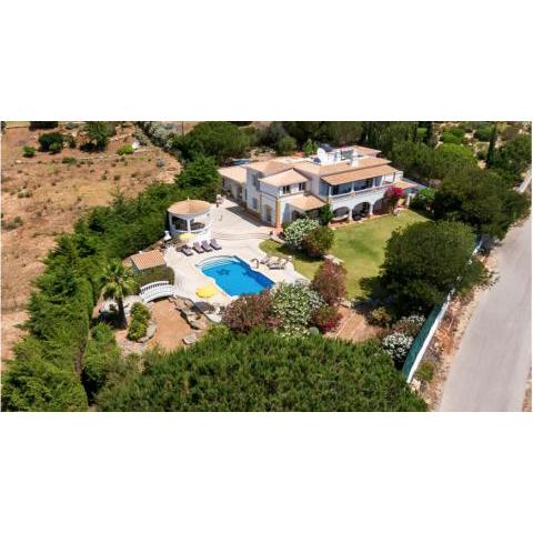 Vivenda Carvoeiro Deluxe Luxury 7 Bedroom Villa Perfect for Larger Groups Table Tennis