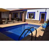 Vivienda con piscina y cocina campera