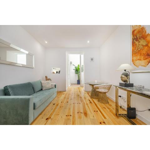 WHome Chic 1-bed w/ Patio perfect to explore Lisbon