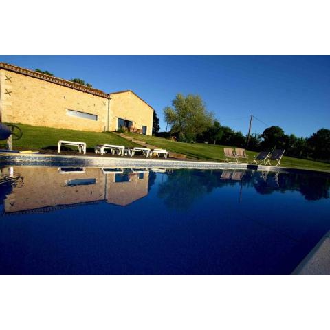 Wonderful house in Périgord , heated pool