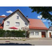 Wunderschönes Ferienhaus in Zainingen mit Eigener Terrasse